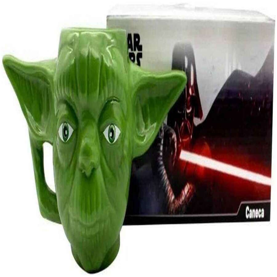 caneca em porcelana formato 3d rosto do yoda star wars