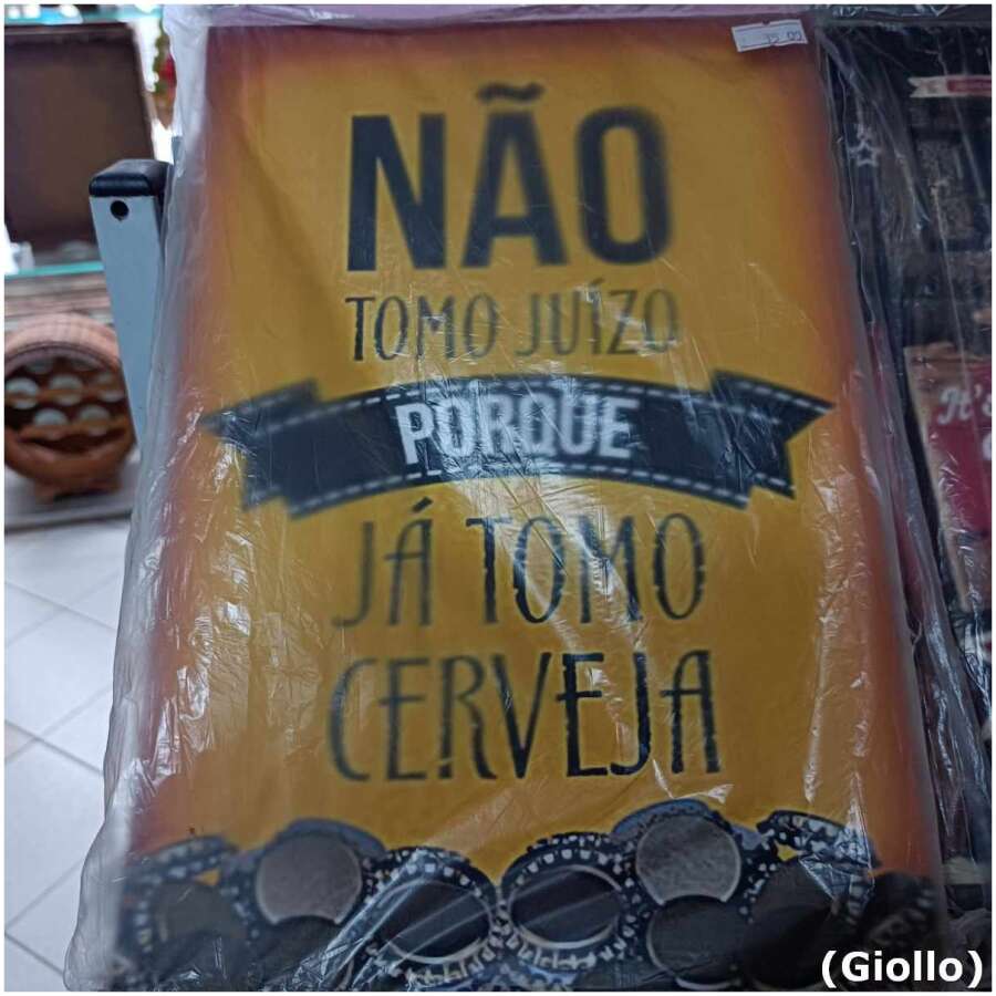 placa mdf decorativa modelo não tomo juízo porque já tomo cerveja – 30x20cm